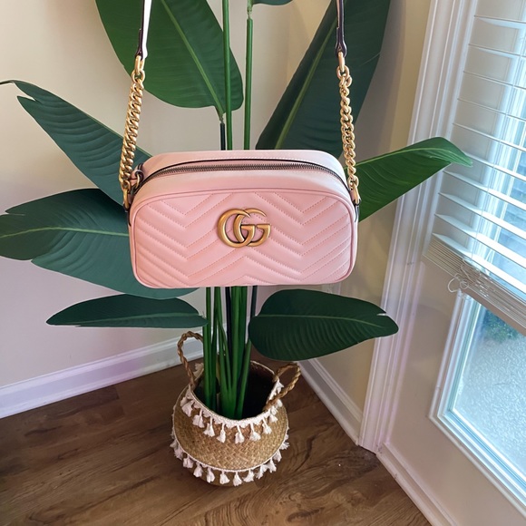 Gucci Handbags - Gucci GG Marmont Small Shoulder Bag